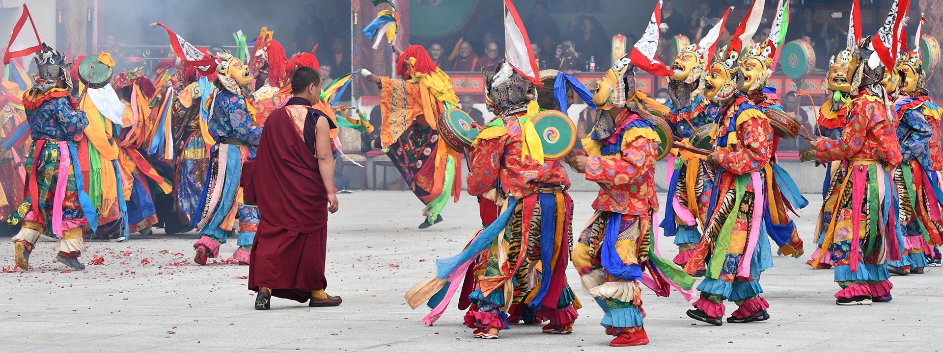 Baju Penghapus Ingatan: Ditenun di Festival Lupa Tibet